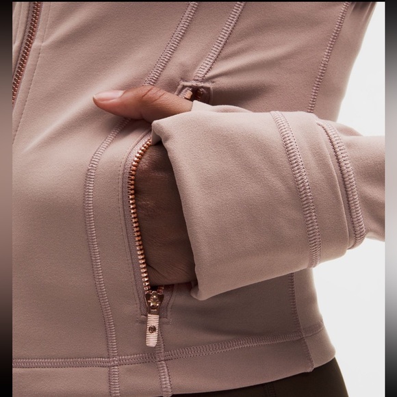Lululemon Define Cropped Jacket Nulu-NWT!! - Picture 11 of 15